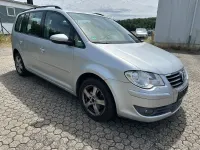 Gebraucht VW Touran Trendline 105 PS (77 kW) 2010 Silber Van / Kleinbus