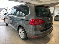 Gebraucht VW Sharan Highline 177 PS (130 kW) 2014 Grau Van / Kleinbus