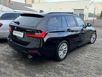 Gebraucht BMW 320 Sport Line 190 PS (139 kW) 2021 Schwarz ll Kombi