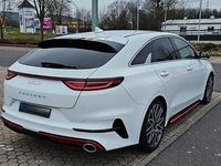 Używany Kia ProCeed GT 204 KM (150 kW) 2022 Biały Kombi