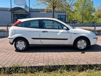 Usado Ford Focus 75 HP (55 kW) 2000 Branco Coupé