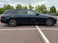 Gebraucht Mercedes E300 306 PS (225 kW) 2019 Blau Kombi