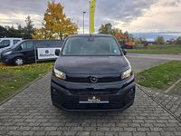 Neu Opel Combo 131 PS (96 kW) 2025 Lackierung schwarz perla nera/typ aussenverkleidung metalliclackierung Limousine