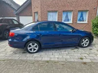 Gebraucht VW Jetta Comfortline 105 PS (77 kW) 2011 Blau Limousine