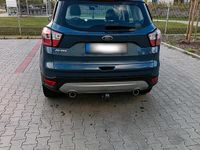 Gebraucht Ford Kuga 150 PS (110 kW) 2018 Blau SUV