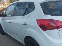 Gebraucht Kia Venga 125 PS (91 kW) 2016 Weiß Kleinwagen