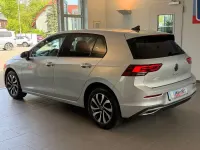 Gebraucht VW Golf VIII Active 131 PS (96 kW) 2022 Silber Limousine