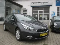 Gebraucht Kia Ceed Edition 7 99 PS (72 kW) 2015 Grau Kleinwagen