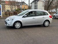 Gebraucht Renault Clio GrandTour 104 PS (76 kW) 2011 Silber Kombi