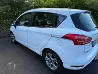 Gebraucht Ford B-MAX Titanium 105 PS (77 kW) 2017 Weiß Van / Kleinbus