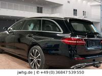 Gebraucht Mercedes E300 Avantgarde 306 PS (225 kW) 2022 Schwarz Limousine