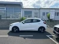 Gebraucht Mazda 2 Center-Line 75 PS (55 kW) 2024 Arctic white Kleinwagen