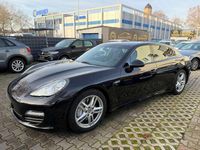 Second-hand Porsche Panamera 250 CP (183 kW) 2012 Negru Hatchback