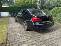 gebraucht BMW 318 318 d Aut. M Paket Head-Up/Keyles/Navi/ Tüv Neu