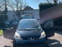 Gebraucht Peugeot 107 68 PS (50 kW) 2010 Schwarz Kleinwagen