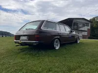 Gebraucht Mercedes 240 72 PS (52 kW) 1984 Braun Kombi