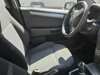 Używany Opel Astra 101 KM (74 kW) 2006 Czarny Kombi