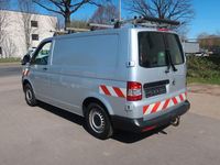 Gebraucht VW Transporter 140 PS (102 kW) 2015 Silber Van