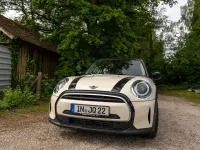 Gebraucht Mini Cooper Classic 136 PS (100 kW) 2022 Weiß Kleinwagen