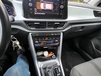 Gebraucht VW T-Roc 150 PS (110 kW) 2023 Grau SUV