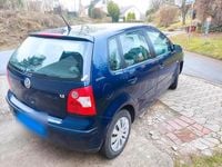 Gebraucht VW Polo 63 PS (46 kW) 2003 Blau Kleinwagen