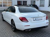 Gebraucht Mercedes E220 Avantgarde 194 PS (142 kW) 2017 Weiß Limousine