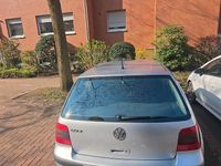 Gebraucht VW Golf IV 105 PS (77 kW) 2001 Silber Kleinwagen