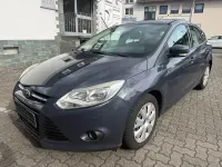 Gebraucht Ford Focus Trend 125 PS (91 kW) 2014 Grau Limousine