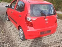 Gebraucht Hyundai i10 68 PS (50 kW) 2012 Rot Kleinwagen