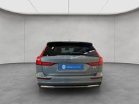 Gebraucht Volvo V60 CC Plus 197 PS (144 kW) 2022 Grau Kombi