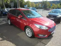 Gebraucht Ford Focus Titanium 150 PS (110 kW) 2018 Rot Limousine