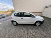 Gebraucht VW Fox 55 PS (40 kW) 2010 Weiß Kleinwagen