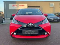 Gebraucht Toyota Aygo X-play 69 PS (50 kW) 2014 Rot Kleinwagen