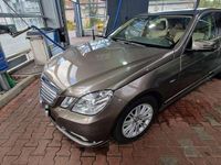 Gebraucht Mercedes E350 Elegance 231 PS (169 kW) 2009 Grau Limousine