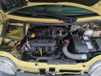 Gebraucht Renault Twingo 58 PS (42 kW) 2001 Gelb Kleinwagen