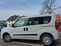 Gebraucht Opel Combo Edition 120 PS (88 kW) 2016 Weiß Van / Kleinbus