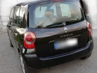 Używany Renault Modus 88 KM (64 kW) 2005 Czarny Minivan