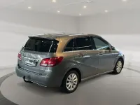 Gebraucht Mercedes B180 Style 122 PS (89 kW) 2018 Grau Kleinwagen