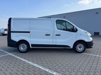 Gebraucht Renault Trafic Komfort 95 PS (69 kW) 2016 Weiß Van / Kleinbus