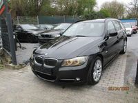 Gebraucht BMW 320 Lifestyle 184 PS (135 kW) 2012 Schwarz Kombi