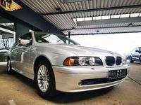 Gebraucht BMW 530 231 PS (169 kW) 2002 Titansilber metallic (metallic) Limousine