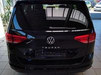 Gebraucht VW Touran Comfortline 176 PS (129 kW) 2024 Andere Van / Kleinbus
