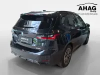 Neu BMW 218 Active Tourer Performance 136 PS (100 kW) 2026 Schwarz Van / Kleinbus