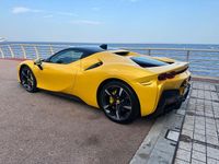 Gebraucht Ferrari SF90 1000 PS (735 kW) 2022 Gelb Cabrio