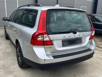 Gebraucht Volvo V70 145 PS (106 kW) 2008 Silber Kombi