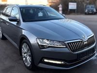 Gebraucht Skoda Superb Style 200 PS (147 kW) 2024 Grau Kombi