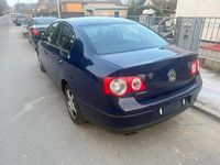 Gebraucht VW Passat 110 PS (80 kW) 2009 Blau Limousine