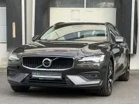 Gebraucht Volvo V60 Core 197 PS (144 kW) 2023 Grau Kombi