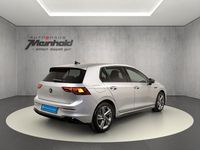 Gebraucht VW Golf VIII R-line 131 PS (96 kW) 2024 Silber