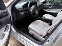 Gebraucht Mercedes E250 Avantgarde 204 PS (150 kW) 2012 Silber Kombi